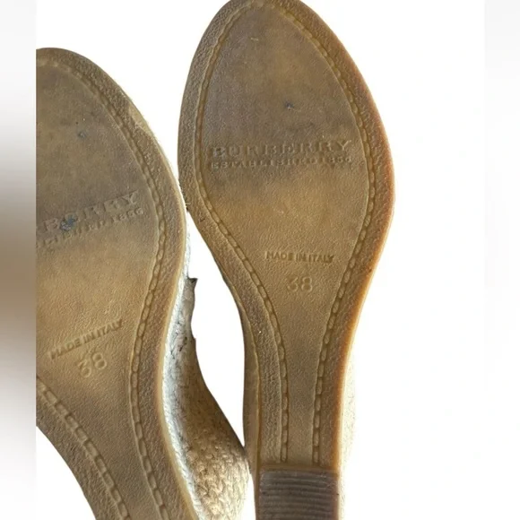 Burberry Nova Check Plaid Espadrille Wedge Sandal Heels Patent Leather 38/7.5-8 - Picture 11 of 12